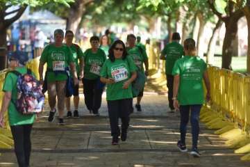  Unos 160 mayores de Telde dan un ejemplo de motivación en II carrera Pasos por la vida (Foto TA)